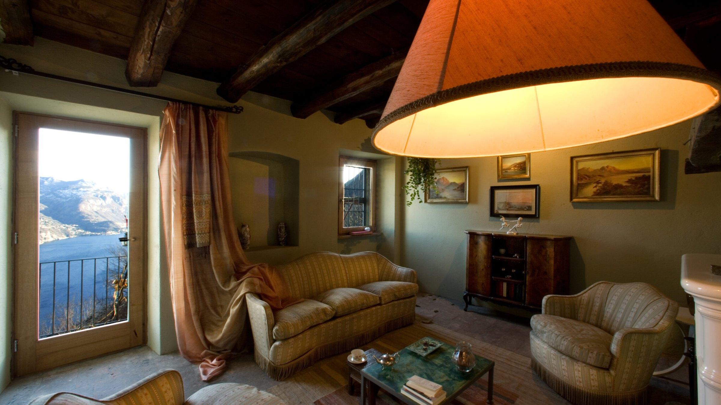 Fabric wall panelling