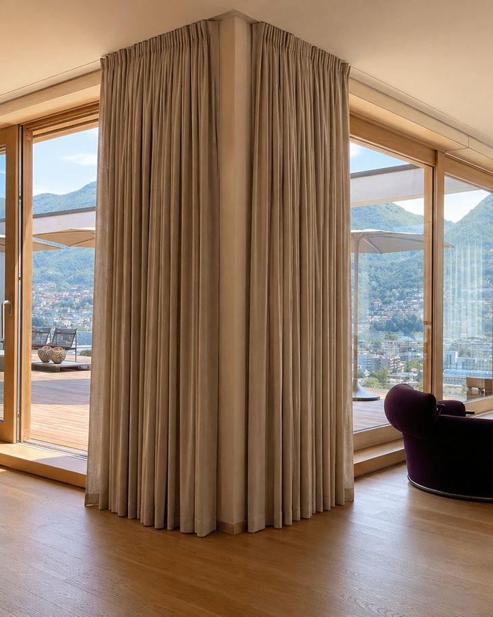 Metropole pole