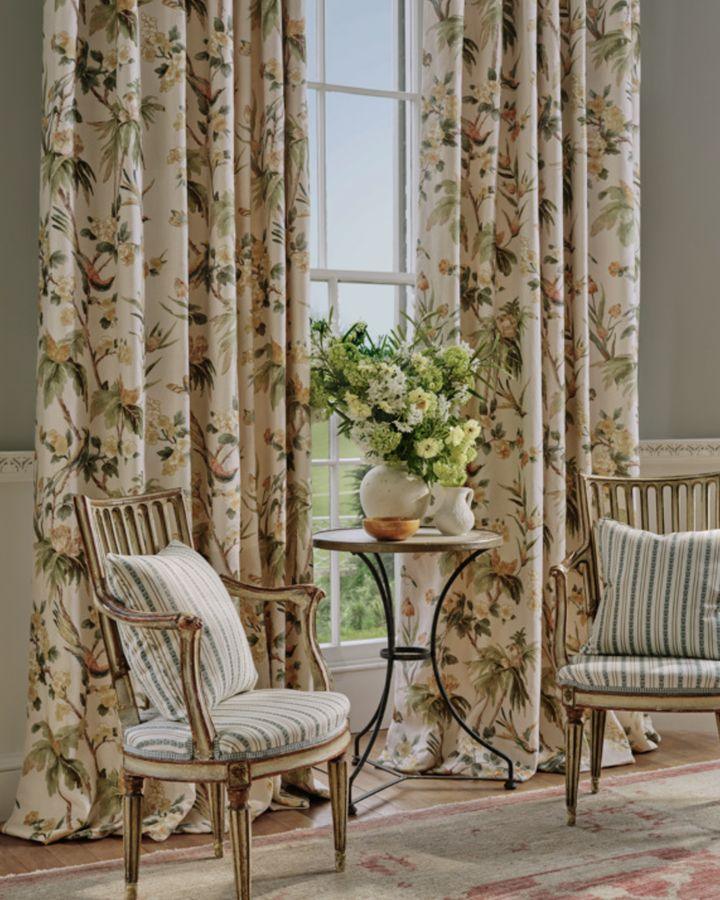 Colefax and Fowler, furnishing fabric 2