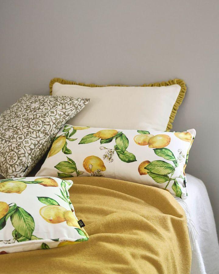 JAB Anstoetz — Floral Fantasies, furnishing fabric 1